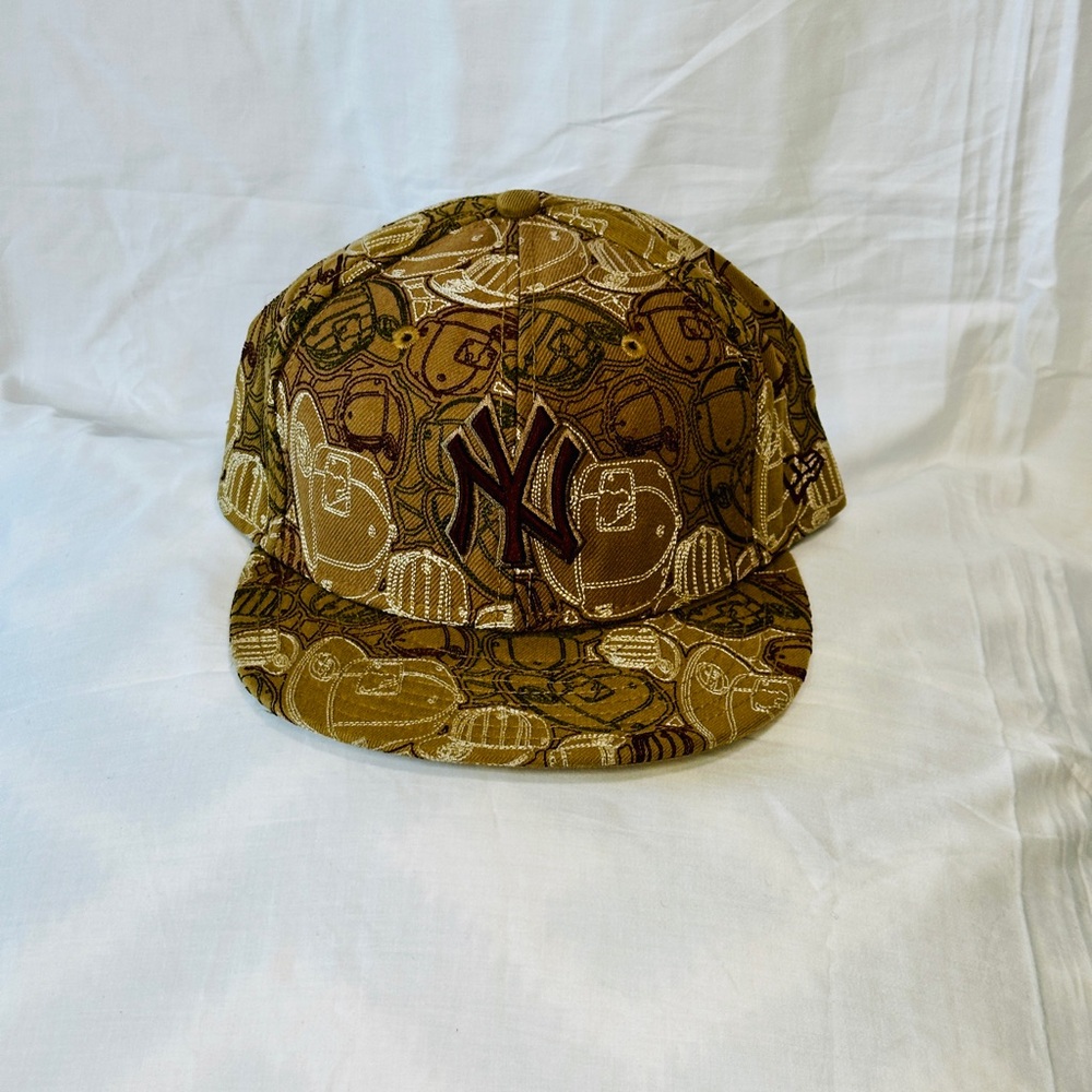 NY YANKEES- Brown Patterned Baseball Cap (size 7 7/8)